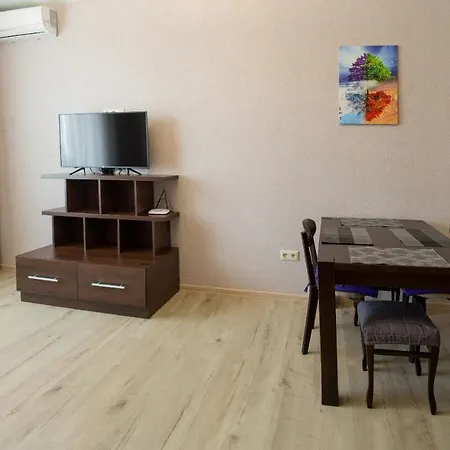 Апартаменты На Французском Бульваре У Моря Apartment *