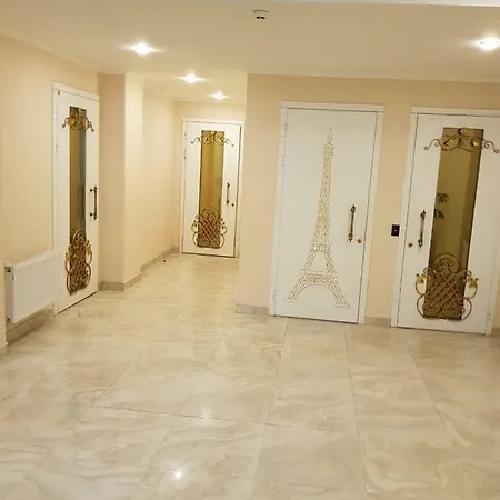 Апартаменты На Французском Бульваре У Моря Apartment *